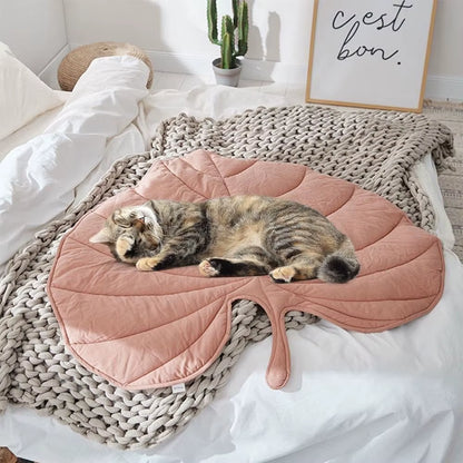 Dog Cooling Leaf Mat Summer Pad Mat for Dogs Cat Blanket Sofa Breathable Pet Dog Bed Washable for Small Medium Large Dogs Car